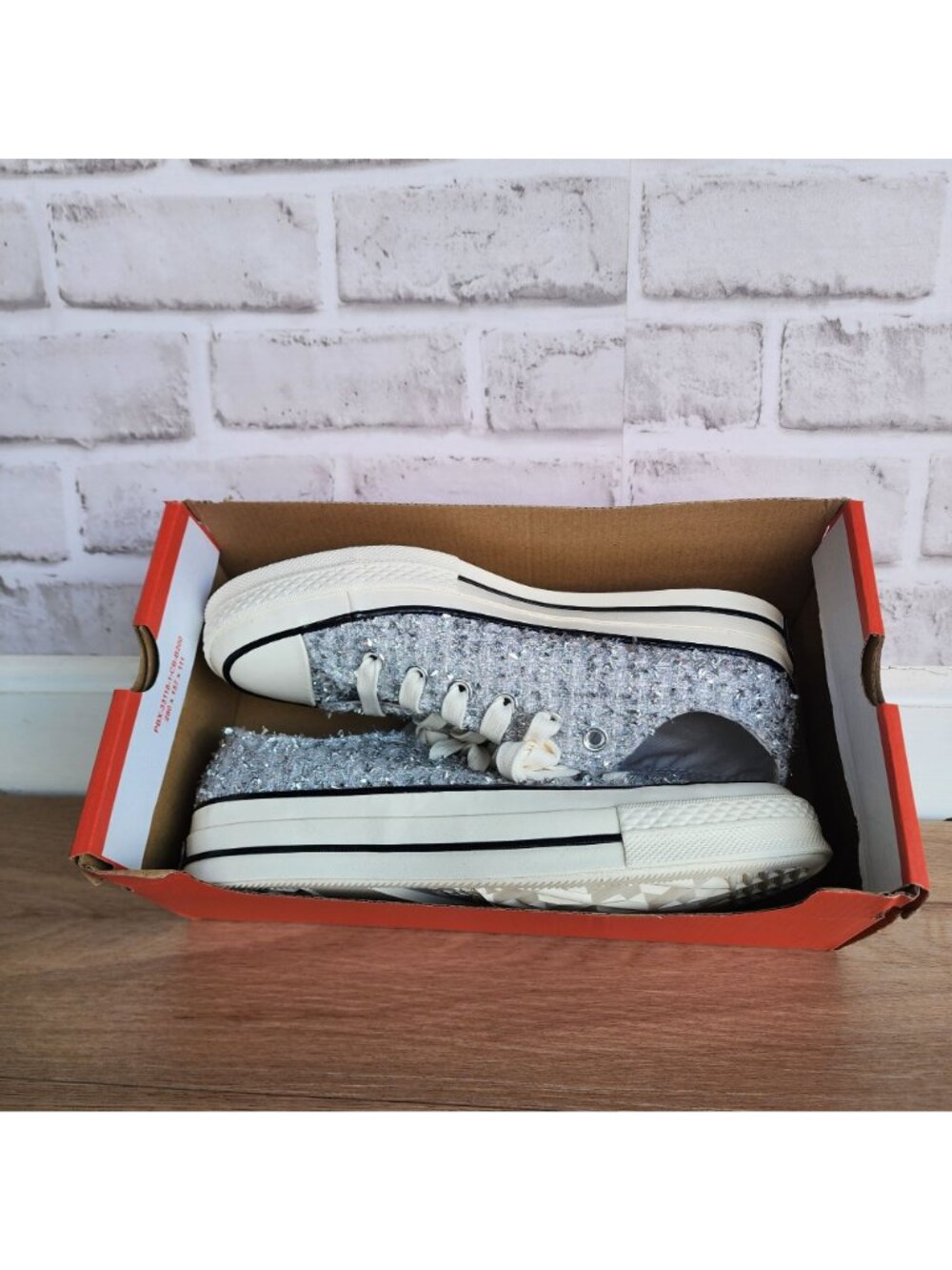 ⭐Converse Chuck 70 Metallic Tweed Low Sz 7.5 Womens Shoes Sneaker Silver A14443C - Picture 7 of 12